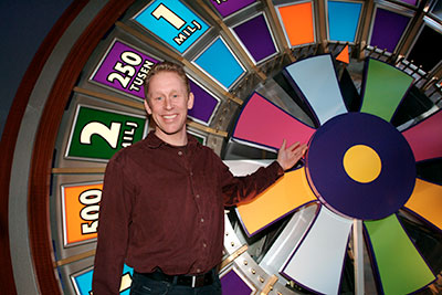 Gunde Svan framför hjul i BingoLotto