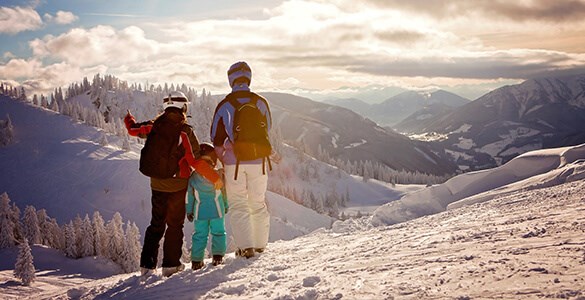 Skidresa familjen i fjällen