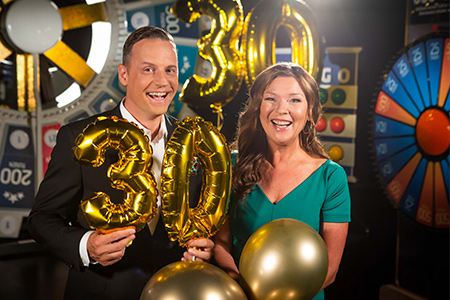 Stefan Odelberg och Lotta Engberg firar BingoLottos 30-årsjubileum