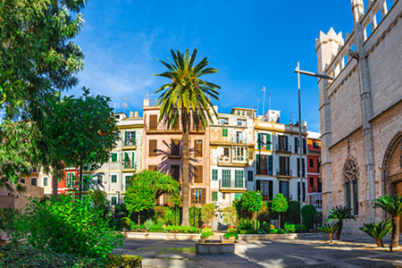 Vy från gamla stan i Palma de Mallorca