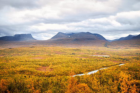 Vy över Abisko nationalpark och Lapporten